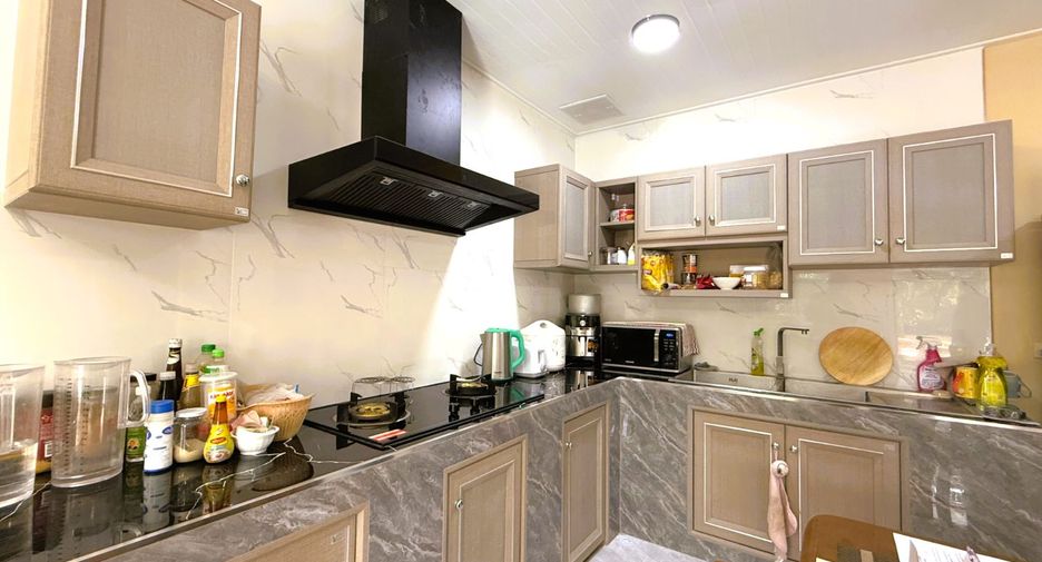 Casa en venta de 4 habitaciones en Ao Luek, Krabi