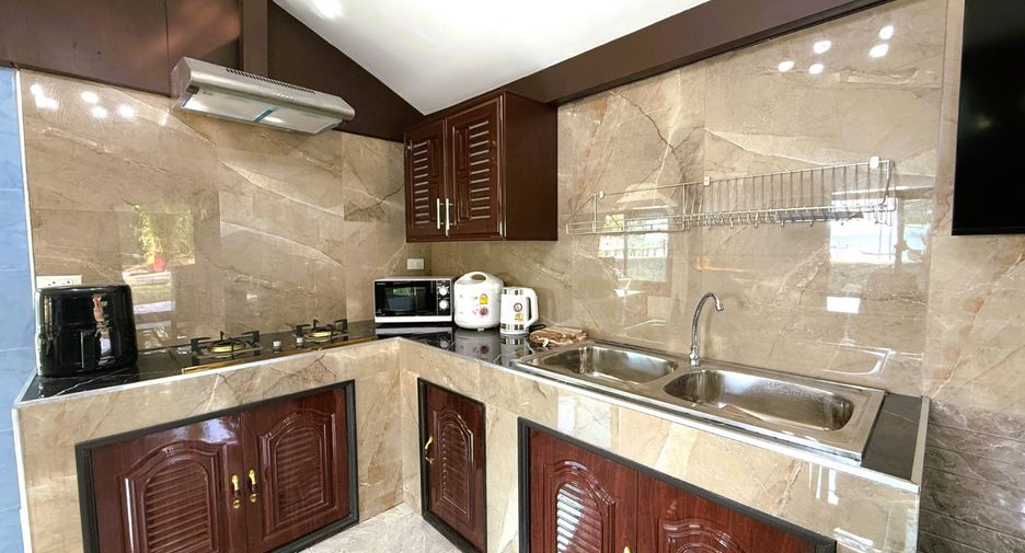 Casa en venta de 4 habitaciones en Ao Luek, Krabi