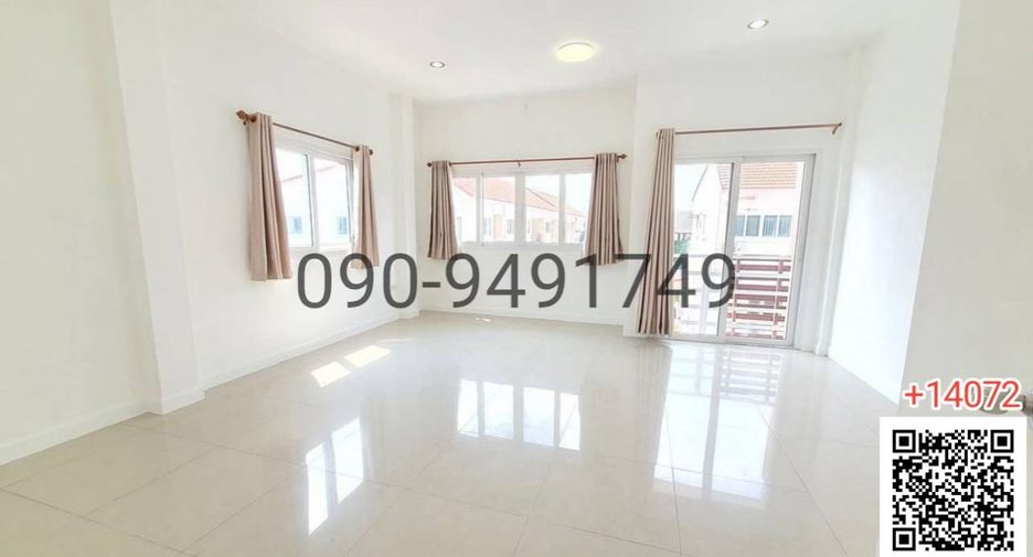 For rent 4 bedrooms townhouse in Sai Mai, Bangkok