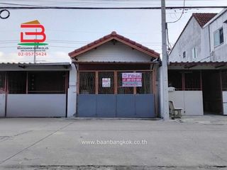 For sale 2 bed townhouse in Lam Luk Ka, Pathum Thani