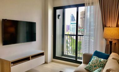 For rent 1 bed condo in Pathum Wan, Bangkok