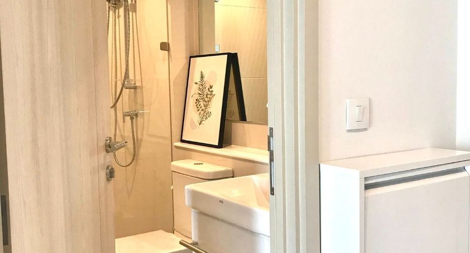 For rent 1 bed condo in Pathum Wan, Bangkok