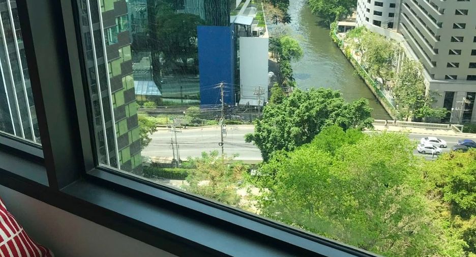 For rent 1 bed condo in Pathum Wan, Bangkok