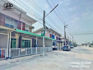 For sale 2 bed townhouse in Mueang Suphanburi, Suphan Buri