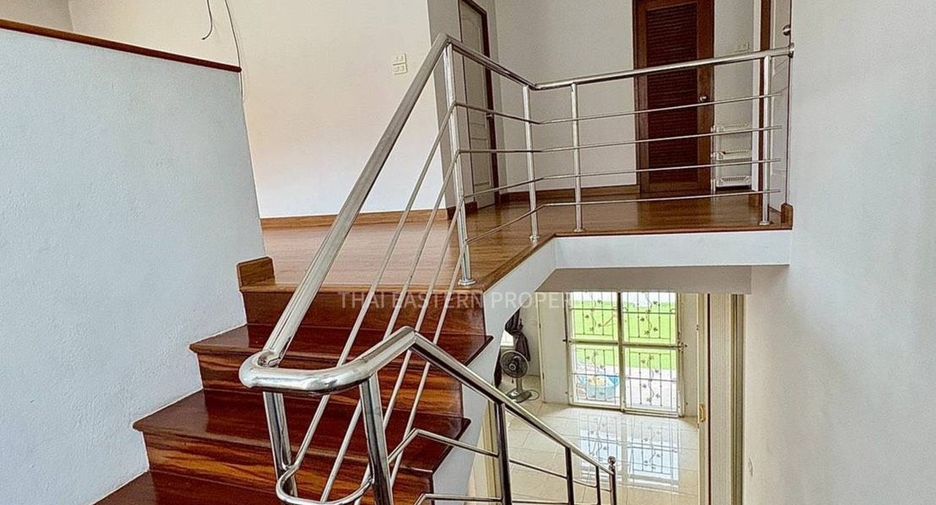 For rent and for sale 3 bedrooms house in Si Racha, Chonburi