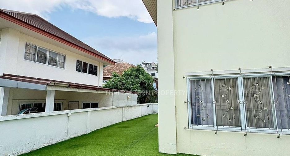 For rent and for sale 3 bedrooms house in Si Racha, Chonburi