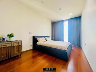 For sale 3 bed condo in Watthana, Bangkok