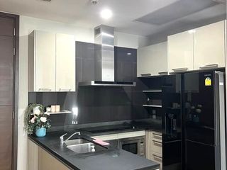 For sale 3 bed condo in Watthana, Bangkok
