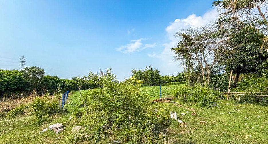 出售 土地 在 Mueang Chon Buri, Chon Buri