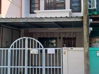 For Rent 2 Bedroom Townhouse In Lat Phrao, Bangkok