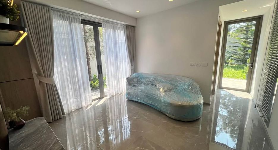 For rent 3 ベッドルーム house in Phra Khanong, Bangkok