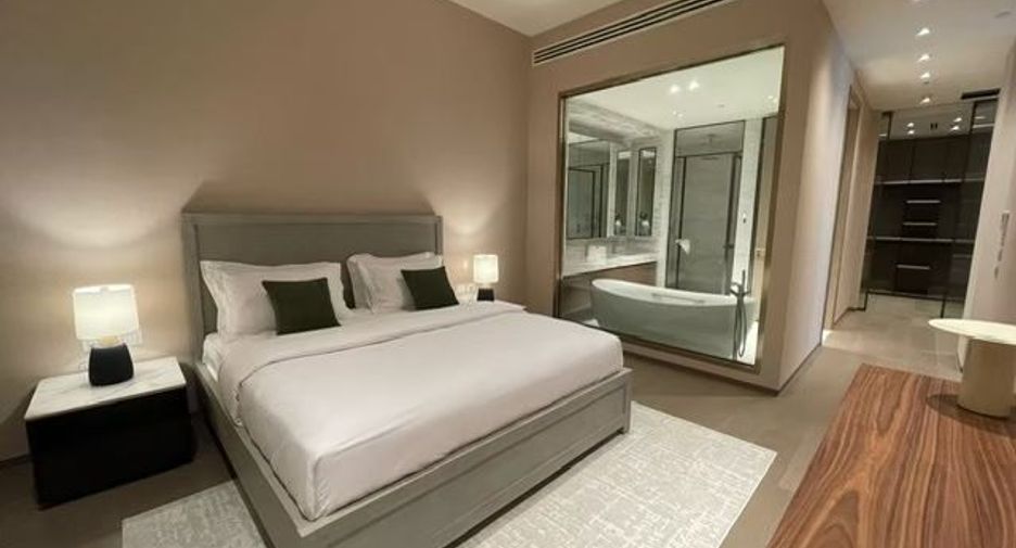 À louer 2 chambres condo à Pathum Wan, Bangkok
