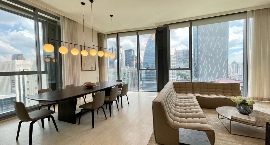 À louer 2 chambres condo à Pathum Wan, Bangkok