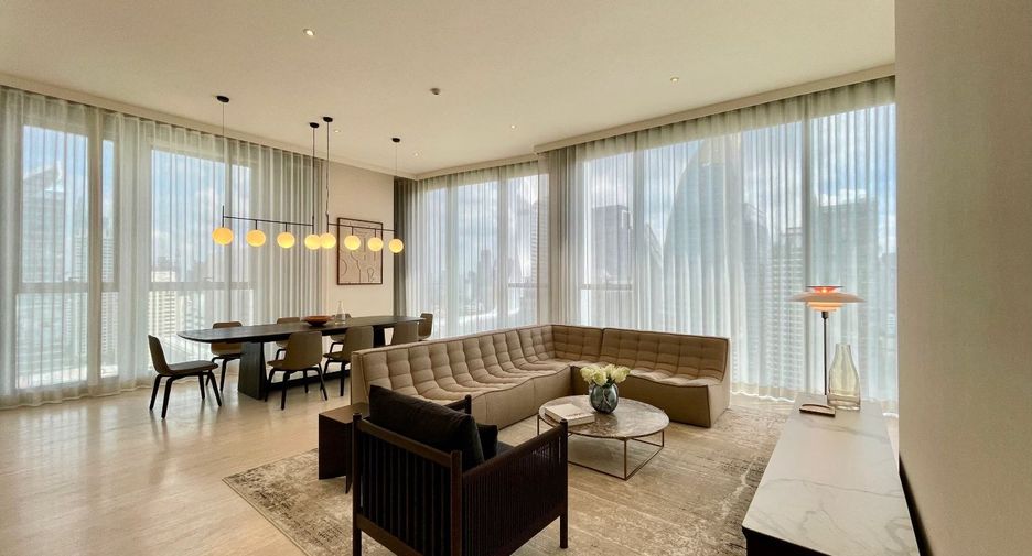 À louer 2 chambres condo à Pathum Wan, Bangkok