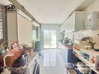 For sale 3 bed townhouse in Bang Phli, Samut Prakan