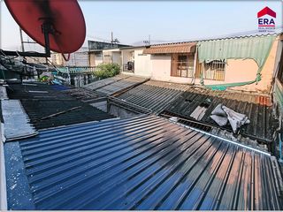 For sale 2 Beds townhouse in Mueang Surat Thani, Surat Thani