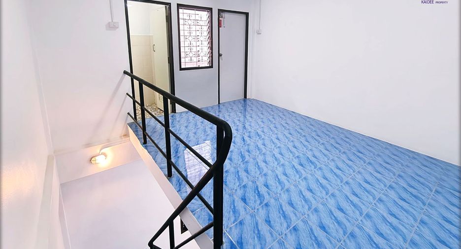 For sale 2 bedrooms townhouse in Mueang Surat Thani, Surat Thani