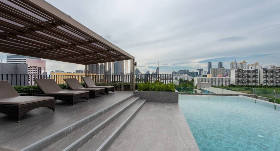 For rent 2 bed condo in Huai Khwang, Bangkok