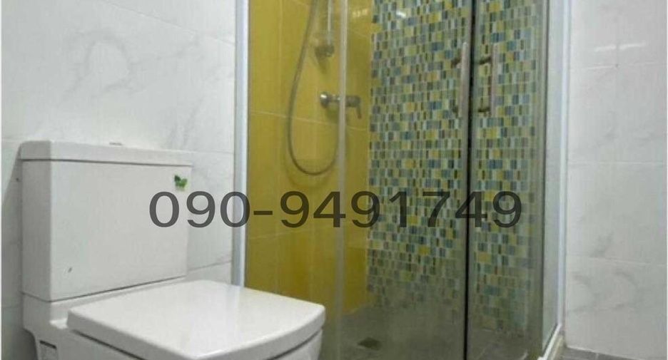For rent 4 bedrooms townhouse in Chatuchak, Bangkok