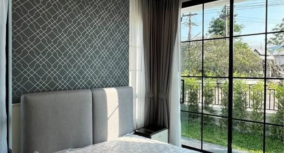 For sale 5 bedrooms villa in Hang Dong, Chiang Mai