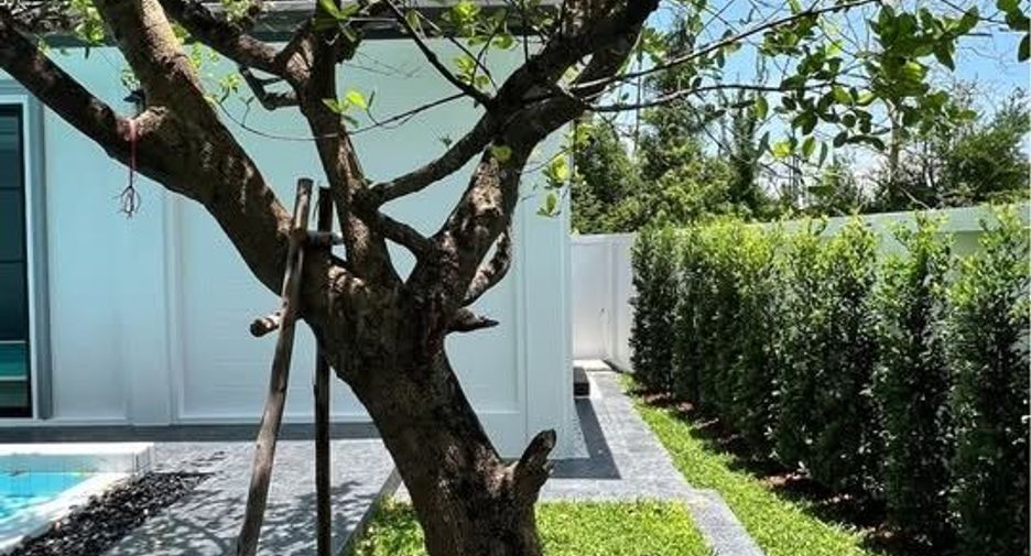 For sale 5 bedrooms villa in Hang Dong, Chiang Mai