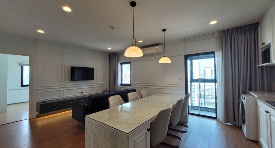 For rent 2 bedrooms condo in Watthana, Bangkok