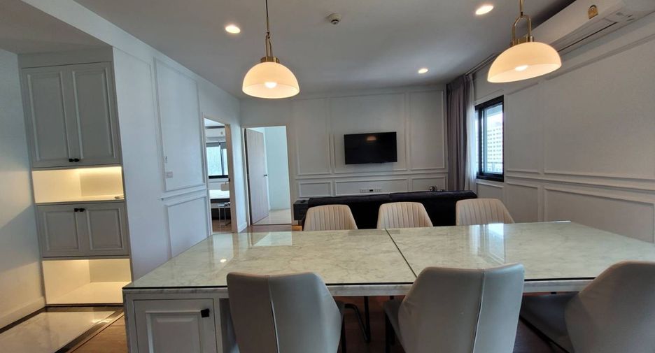For rent 2 bedrooms condo in Watthana, Bangkok