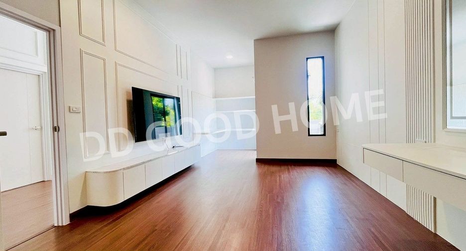 For sale 3 bedrooms house in Mueang Rayong, Rayong