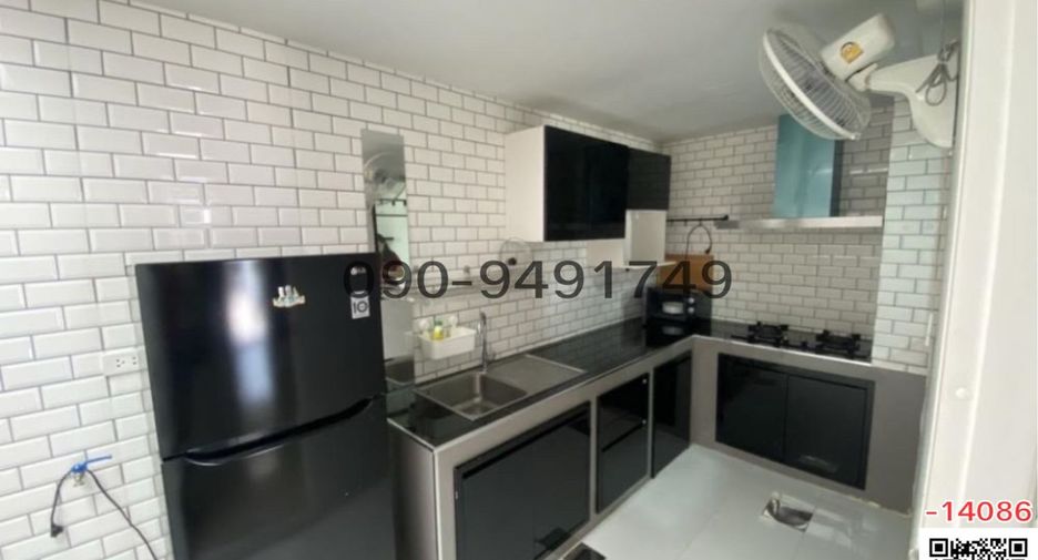 For rent 3 bedrooms townhouse in Prawet, Bangkok