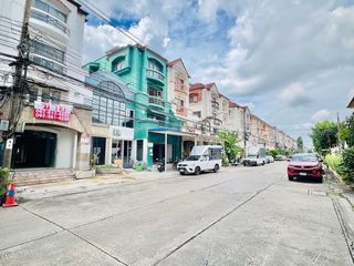 For sale 7 bed office in Wang Thonglang, Bangkok
