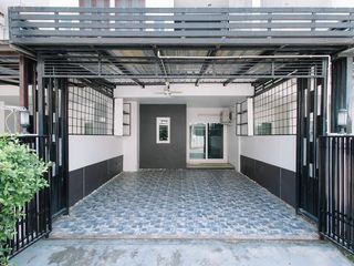 Casa adosada en venta de 2 habitaciones en Mueang Chiang Mai, Chiang Mai