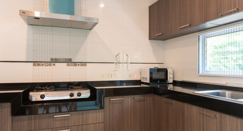 For rent 5 bedrooms house in Bang Phli, Samut Prakan