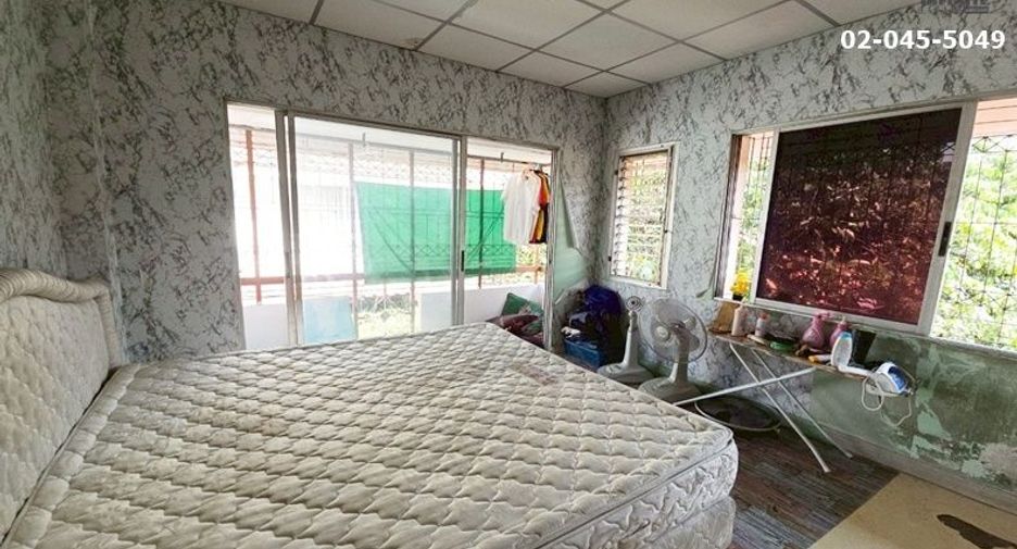 For sale 2 bed office in Lat Krabang, Bangkok
