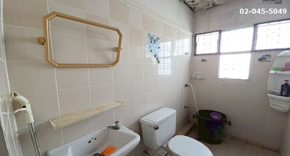 For sale 2 bed office in Lat Krabang, Bangkok