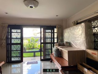 For sale 5 Beds house in Chatuchak, Bangkok