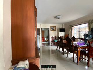 For sale 5 Beds house in Chatuchak, Bangkok