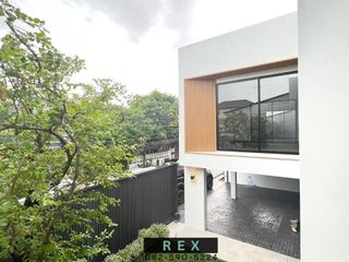 For sale 4 Beds house in Lat Phrao, Bangkok