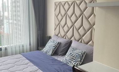 For sale 2 bed condo in Khlong Toei, Bangkok