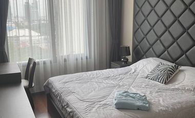 For sale 2 bed condo in Khlong Toei, Bangkok