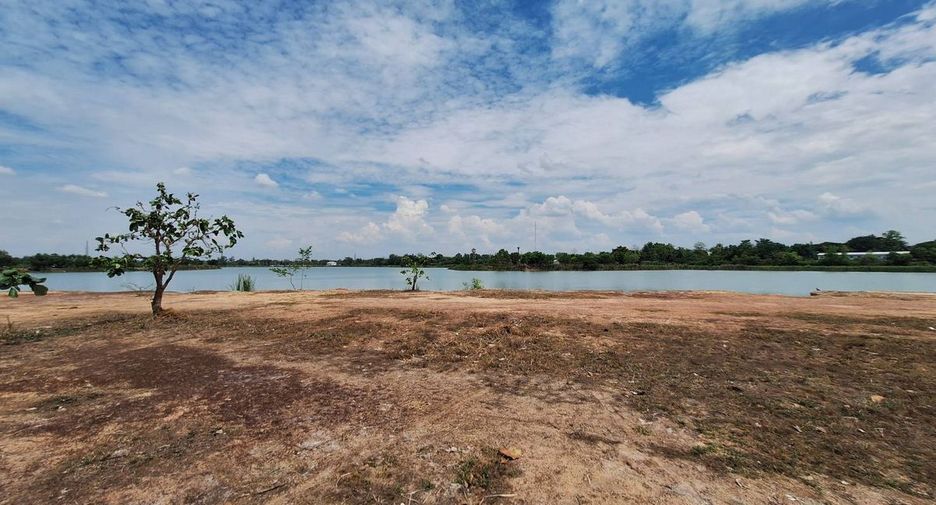 For sale 5 bed house in Mueang Udon Thani, Udon Thani