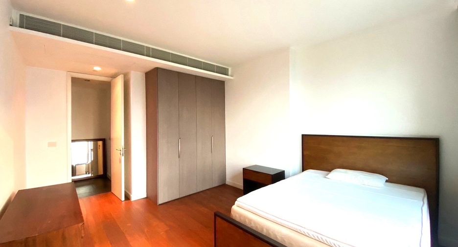 For sale 2 ベッドルーム condo in Pathum Wan, Bangkok