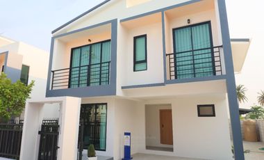 For sale 3 bedrooms house in Si Racha, Chonburi