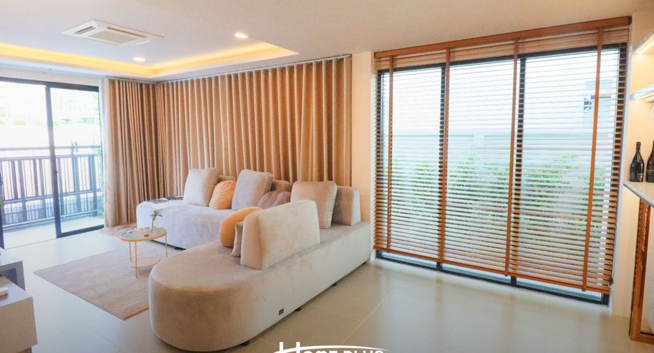 出售 3 卧室 独立屋 在 Si Racha, Chon Buri