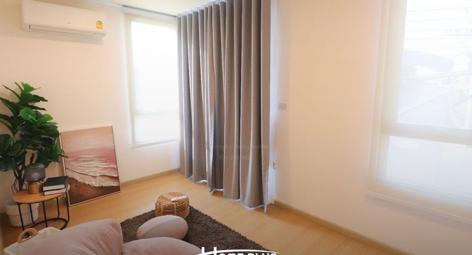 出售 3 卧室 独立屋 在 Si Racha, Chon Buri