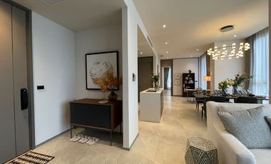 For rent 3 bed condo in Khlong Toei, Bangkok