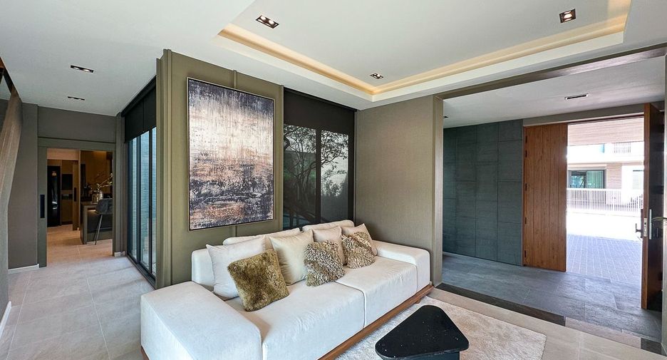 For sale 3 bedrooms villa in Doi Saket, Chiang Mai