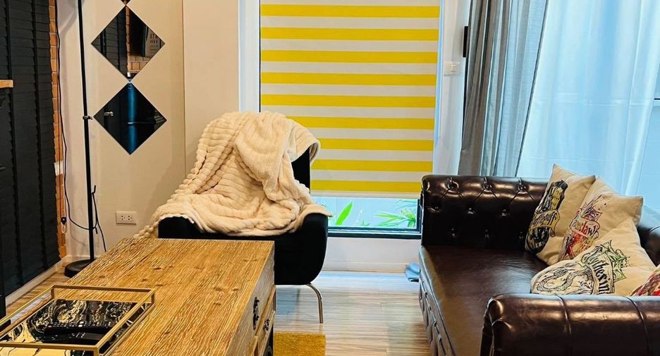 For rent 3 bedrooms house in Saphan Sung, Bangkok