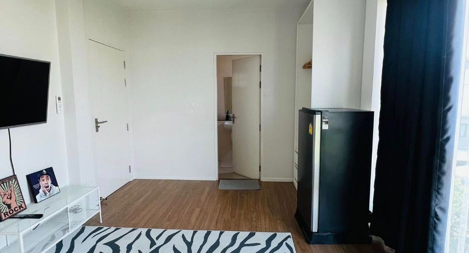 For rent 3 bedrooms house in Saphan Sung, Bangkok