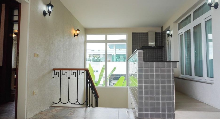 Villa zum Kauf mit 2 Zimmer in Bang Lamung, Chonburi