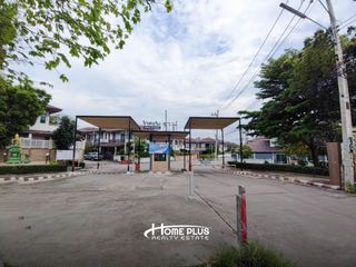 For sale 2 bedrooms townhouse in Si Racha, Chonburi
